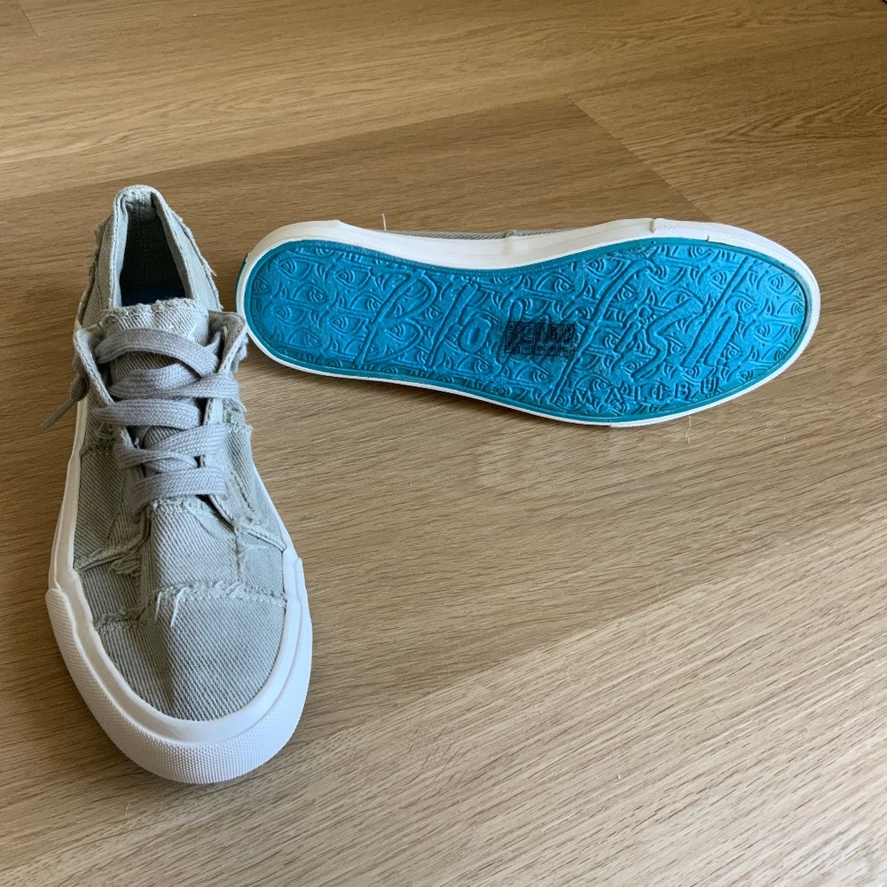 NWB Women's Blowfish Malibu Clay Sneakers